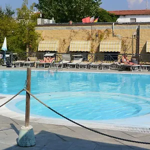*** Campingplatz Village Torre Pendente Italien
